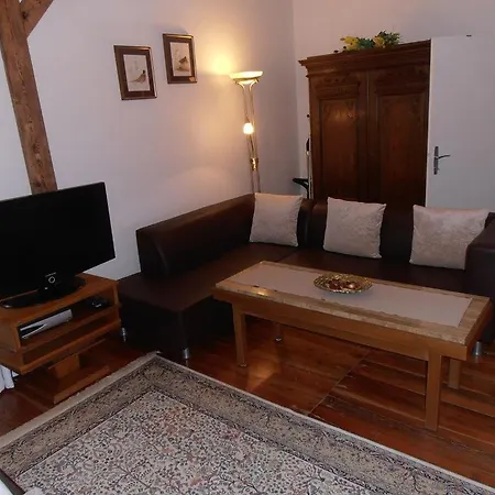 Appartamento Ferienwohnung Schloss Dornbach *