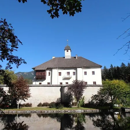 Ferienwohnung Schloss Dornbach Appartamento *