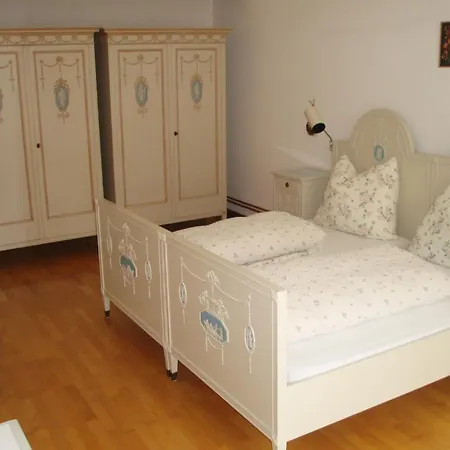 Appartamento Ferienwohnung Schloss Dornbach *